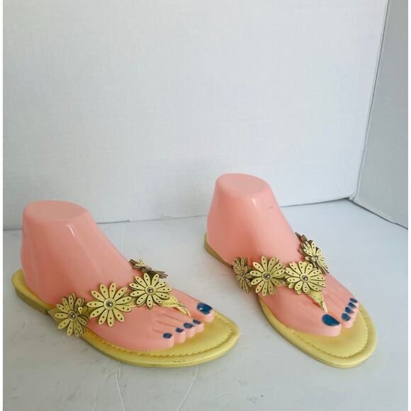 NWOT SO° Vegan Yellow Flower  Thong Slip On Flip Flop Flat Sandals Size 9M - Picture 2 of 7